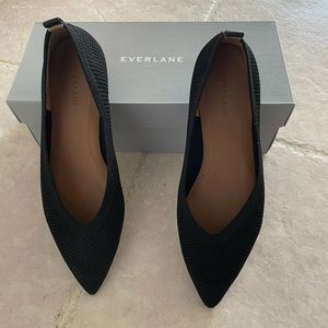 Everlane 40-hour knit flat